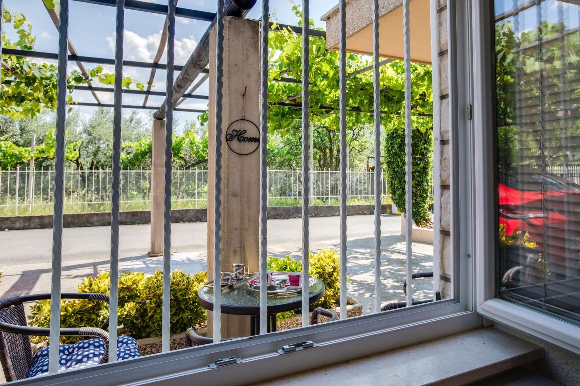 Ferienwohnung Apartma Valentina Pobegi Exterior foto
